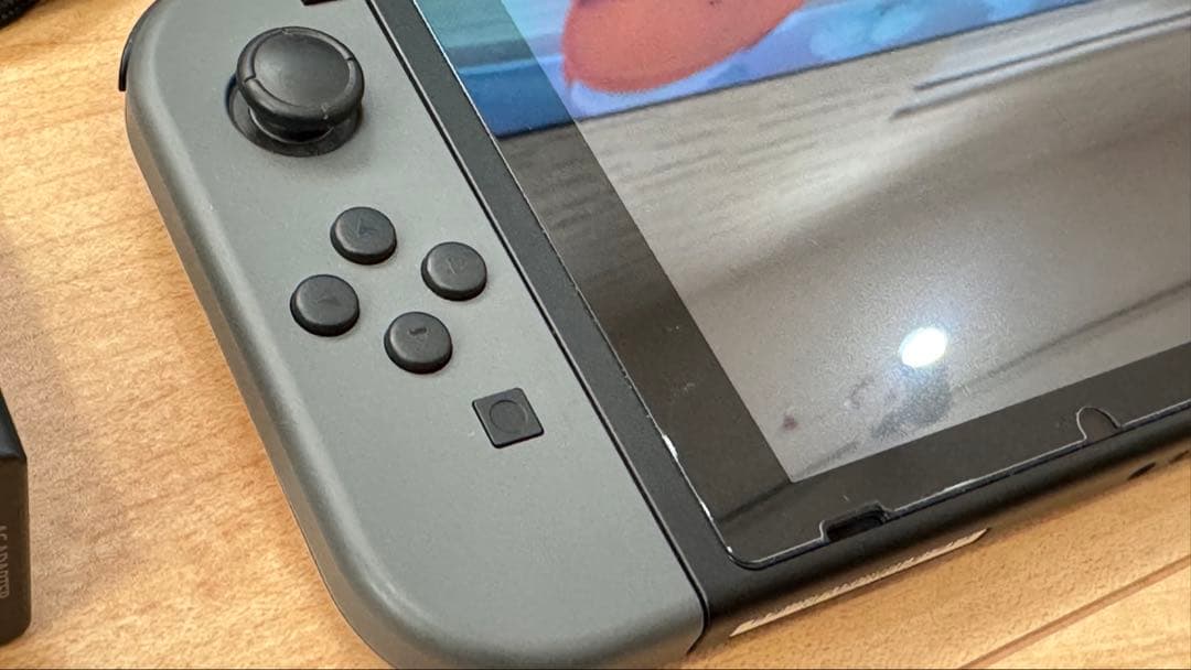 ニンテンドースイッチ Nintendo Switch 本体と周辺機器 美品