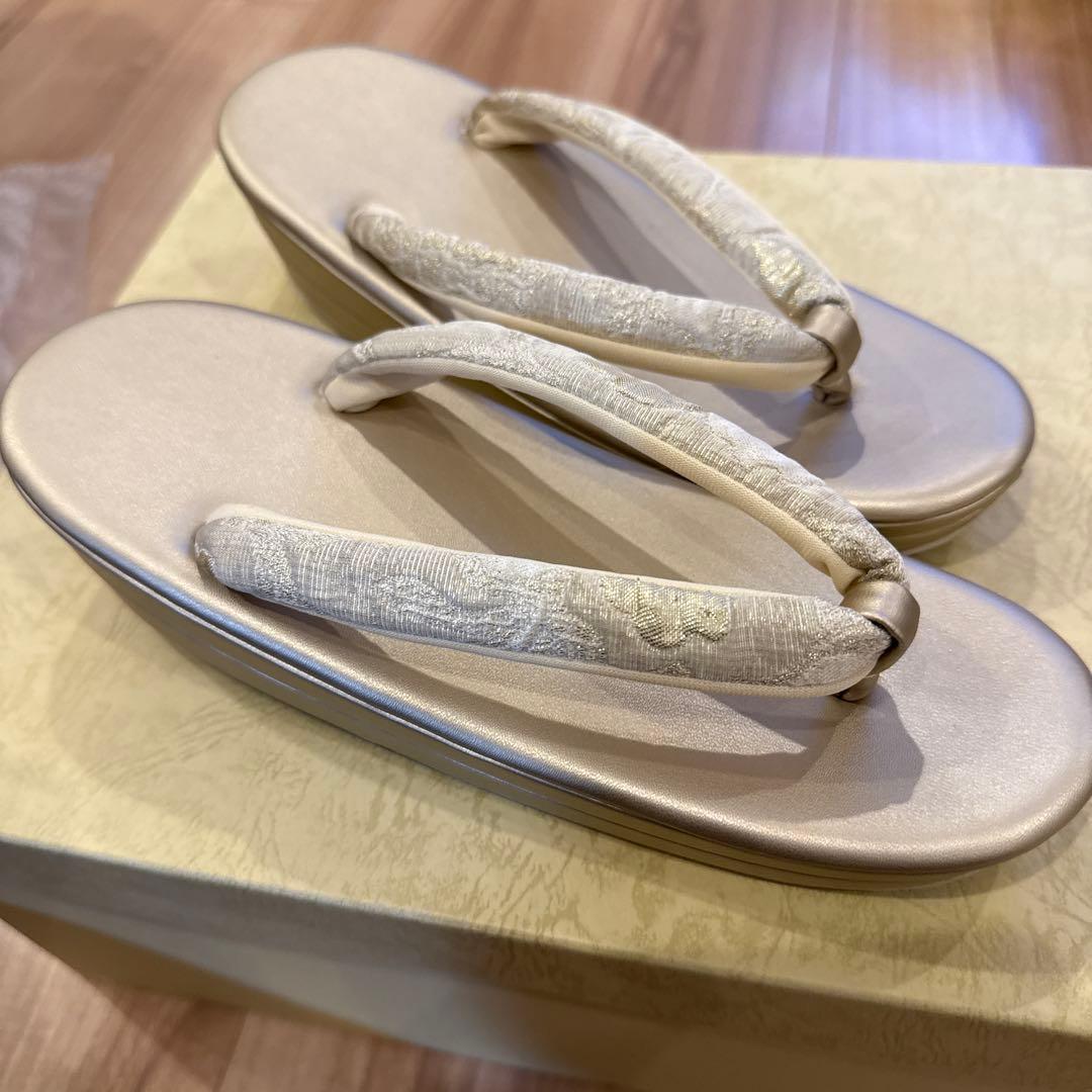 草履バッグセット　ゴールド和装・留袖黒留袖M 22.5-23.5 七五三　結婚式