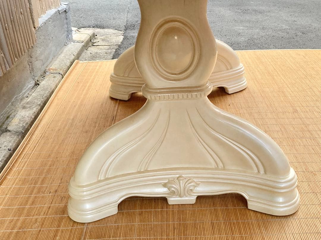 アンティーク調テーブル