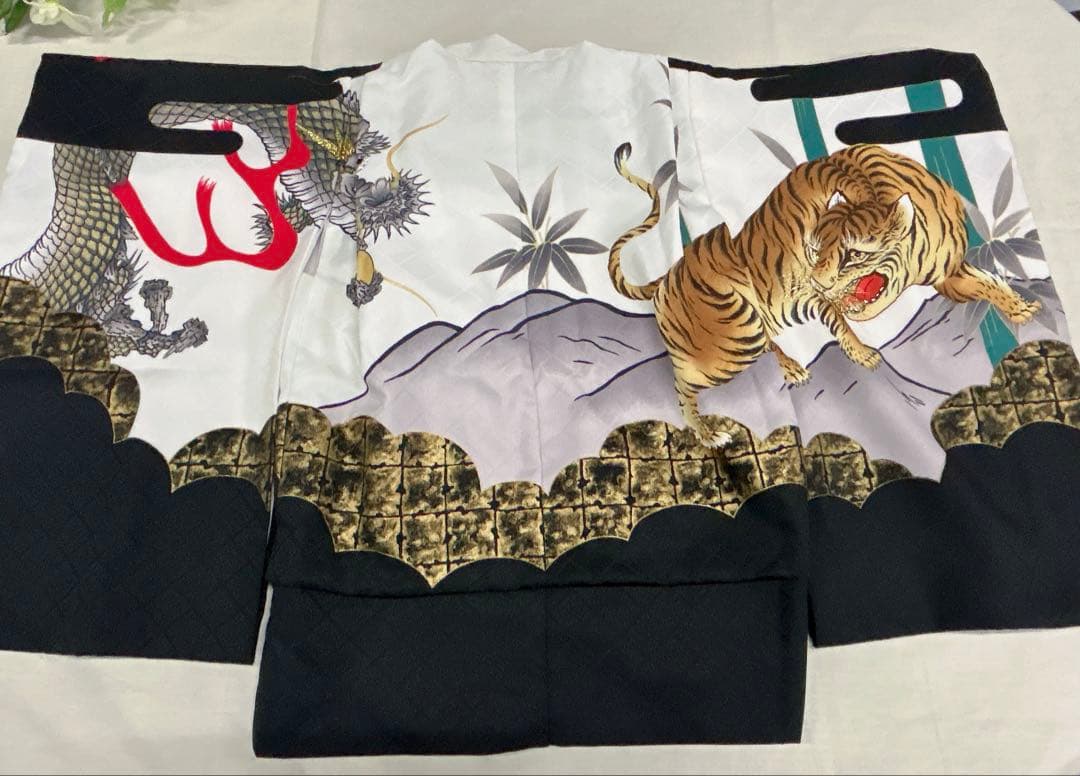 七五三5-7歳の男の子の羽織3点セットブランド:花わらべ．白と黒のグラデーション