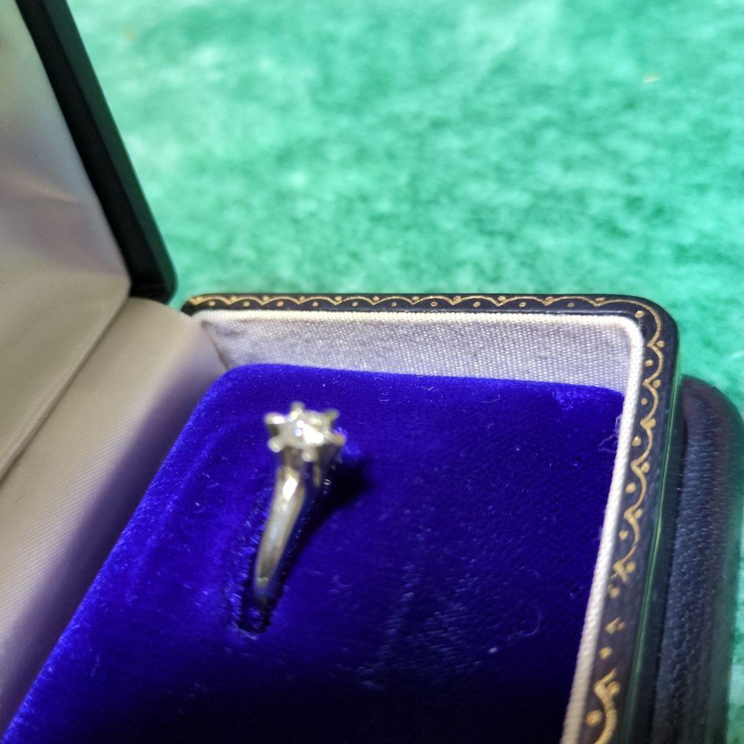 ダイヤモンド風リング 専用ケース付き　鑑定書付き