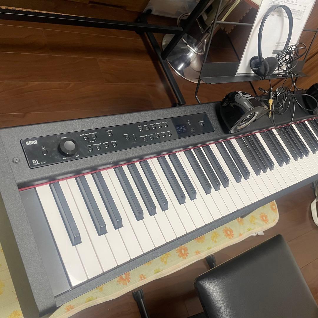 KORG D1 88鍵電子ピアノ 22年モデル 美品 ペダル 譜面台 - メルカリ