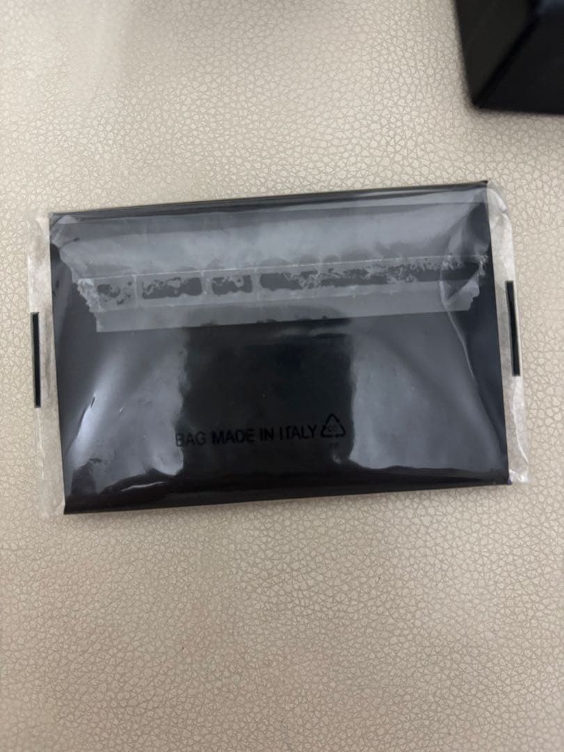 本日限定値下げ！ SAINT LAURENT ブラック 二つ折り財布