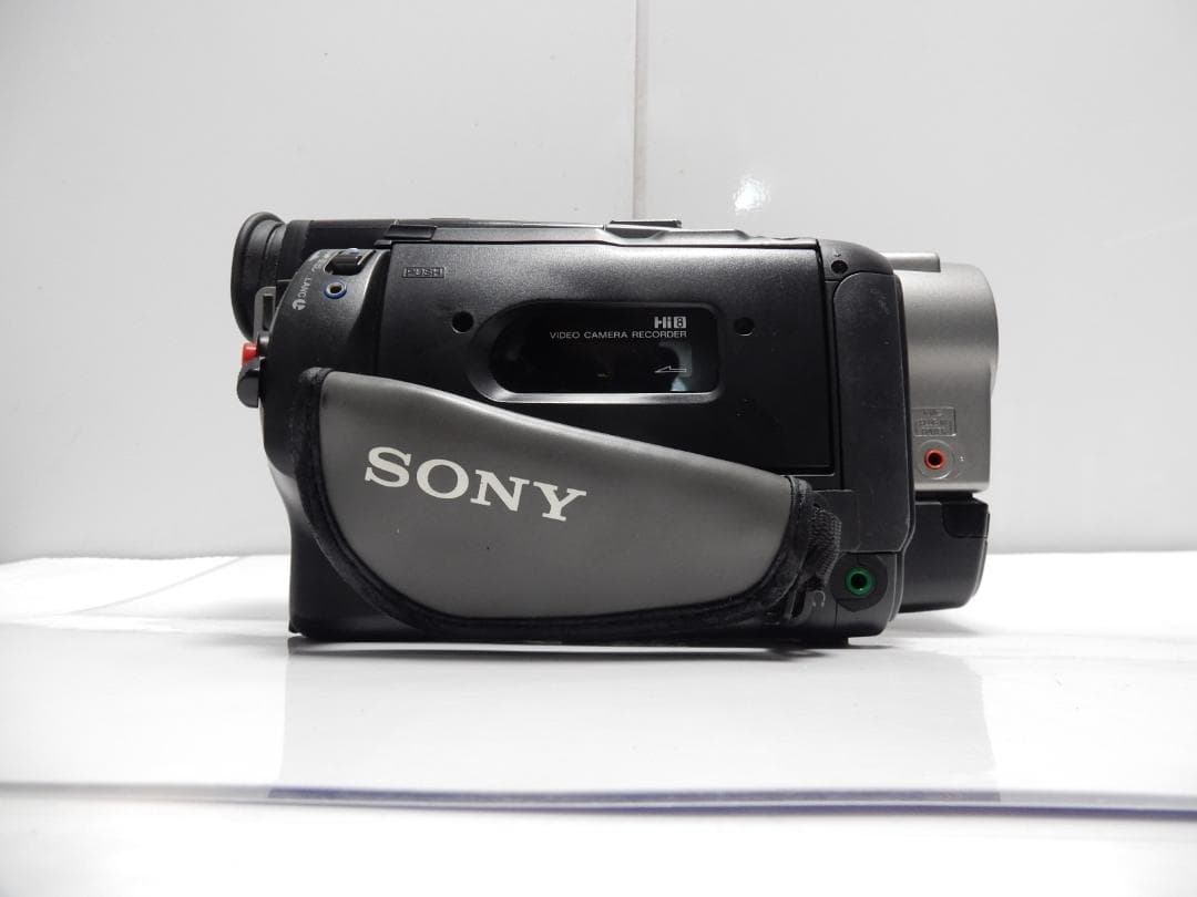 訳有り動作品　ソニーSONY ビデオカメラレコーダー CCD-TRV95