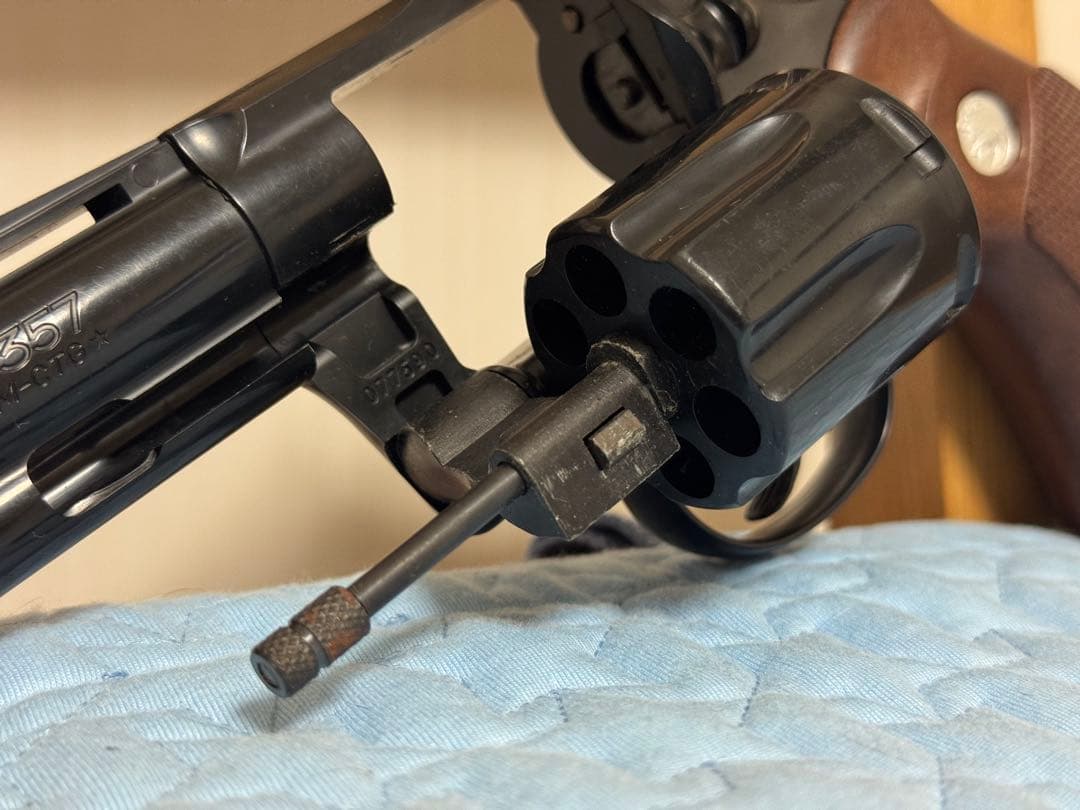 MGC ポリスパイソン　モデルガン　4インチ