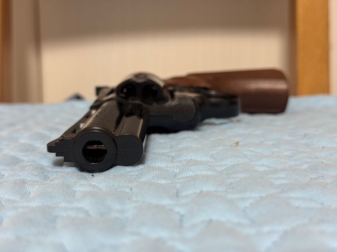 MGC ポリスパイソン　モデルガン　4インチ