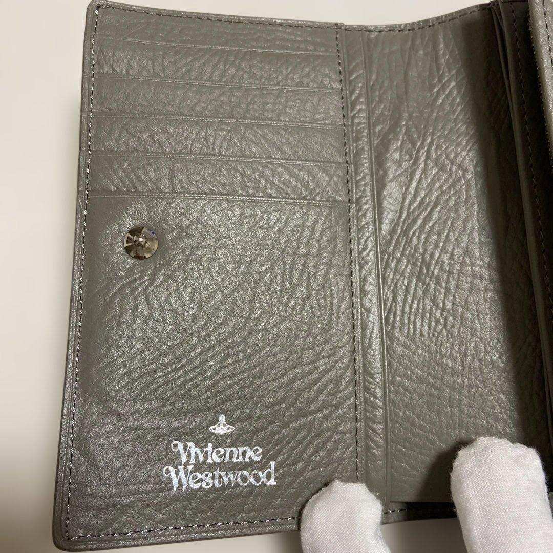 Vivienne Westwood 二つ折財布グレーチャームなし　アウトレット