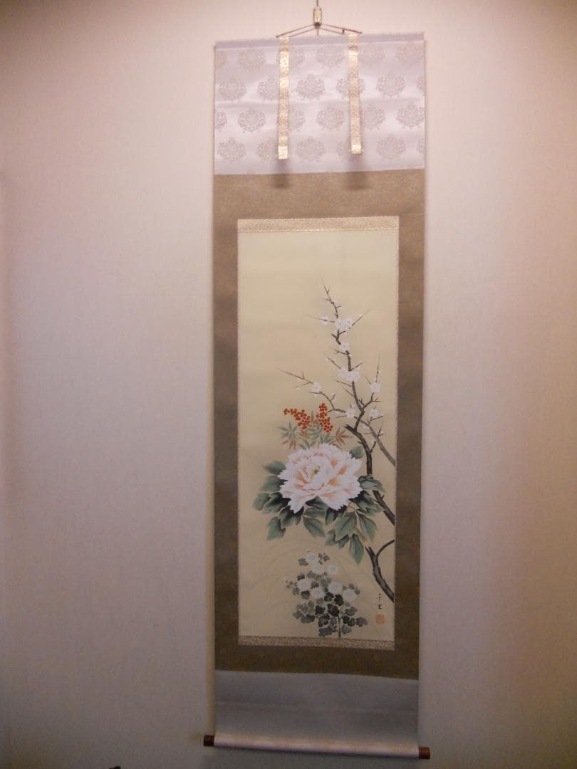 掛け軸 飯島千里 四季草花 絹本 希少 軸装 茶道具 掛軸 美品 です。