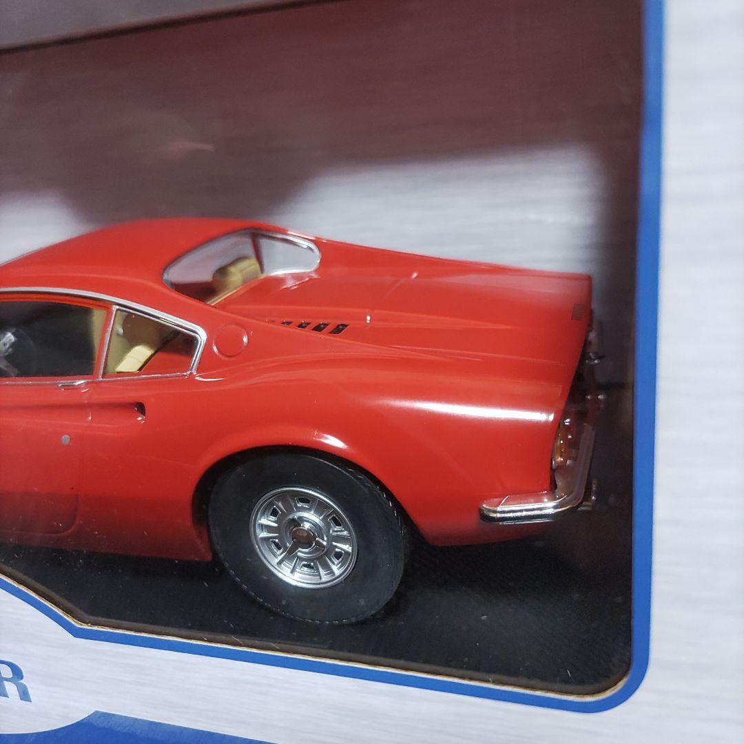 MODEL CAR GROUP 1:18 レッドミニカー　フェラーリ・ディーノ