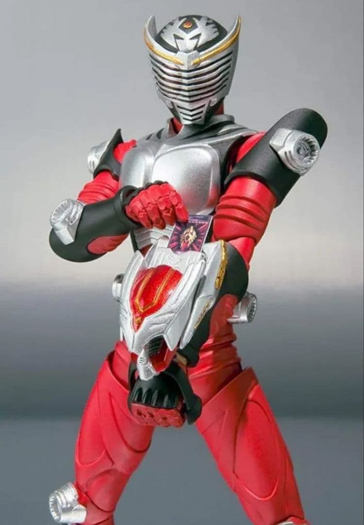 【新品未開封】SHフィギュアーツ　仮面ライダー龍騎