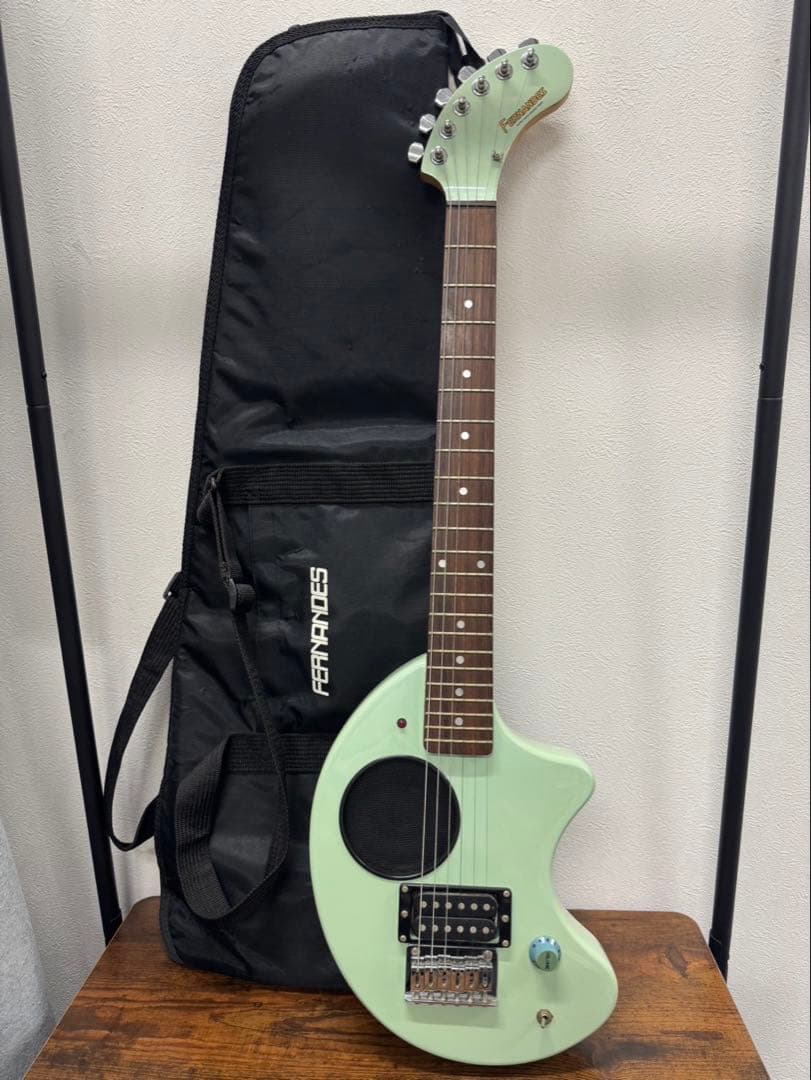 FERNANDES フェルナンデスZO-3 ミントグリーン アンプ内蔵ギター フェルナンデス ZO-3 エレキギター ミントグリーン アンプ内蔵 ぞうさん