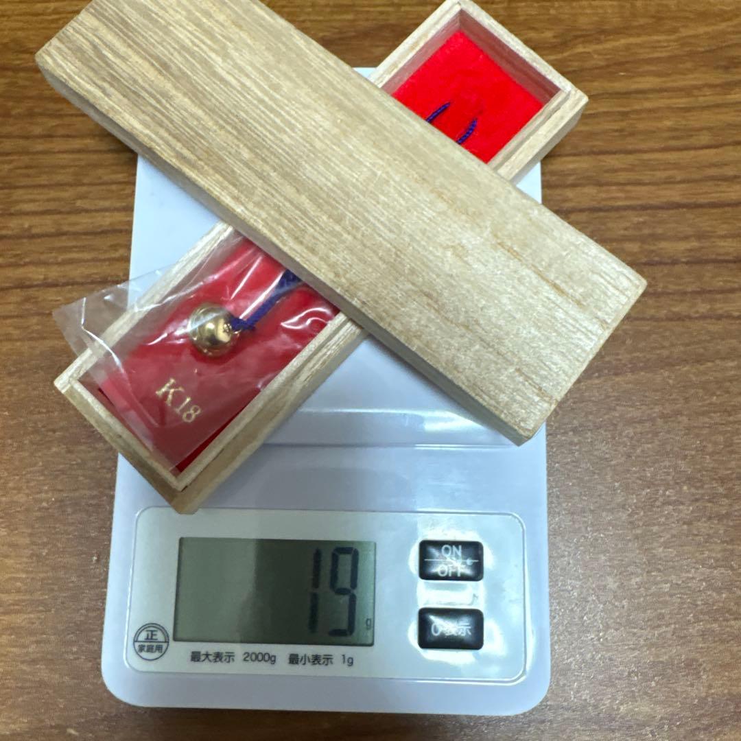 K18 ゴールド 鈴型チャーム 箱付き　1g？くらい