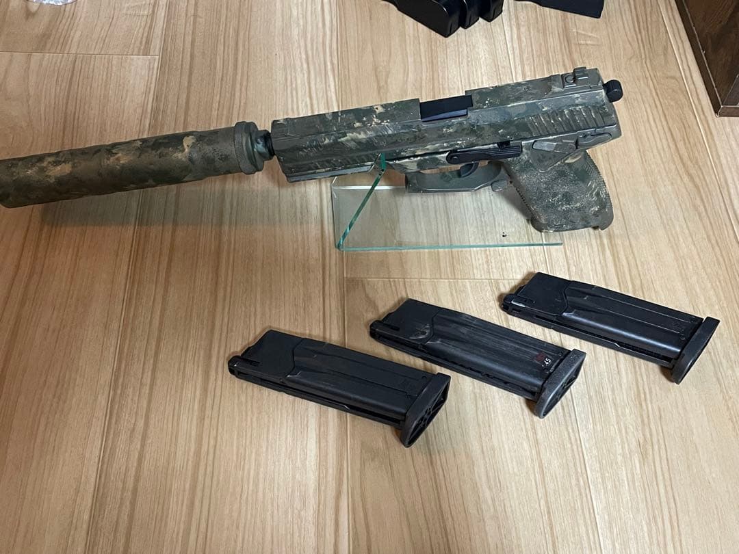 東京マルイ SOCOM Mk23マガジン3つ付き