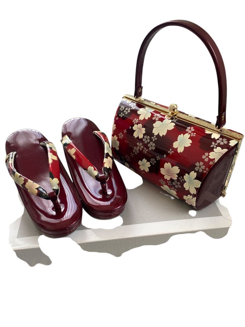 成人式・和装用バッグと草履・髪飾りセット（ファー付）