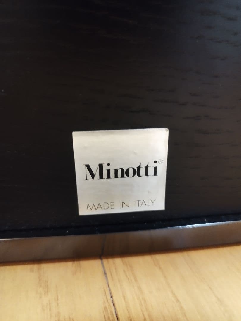 Minotti ミノッティ Leger レジャー サイドテーブル 16万 - メルカリ