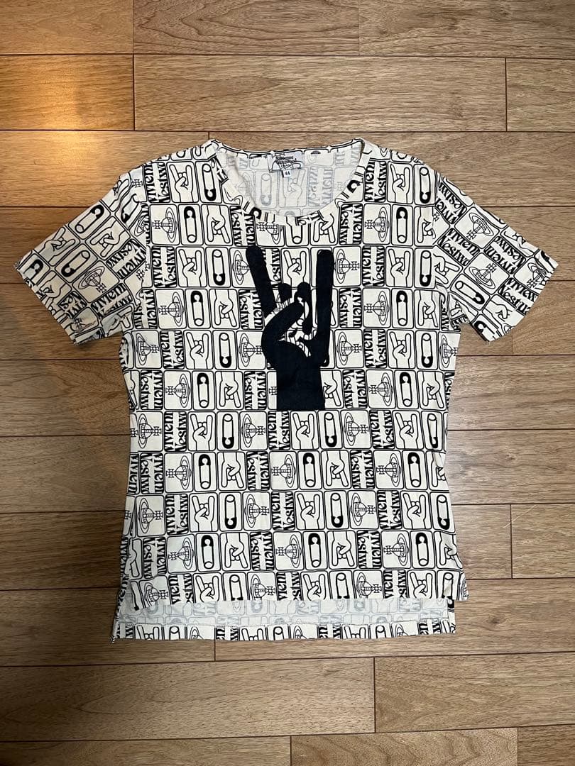 Vivienne Westwood Tシャツ メロイックサイン　コルナ　44 Vivienne Westwood Tシャツ メロイックサイン コルナ 44 - メルカリ