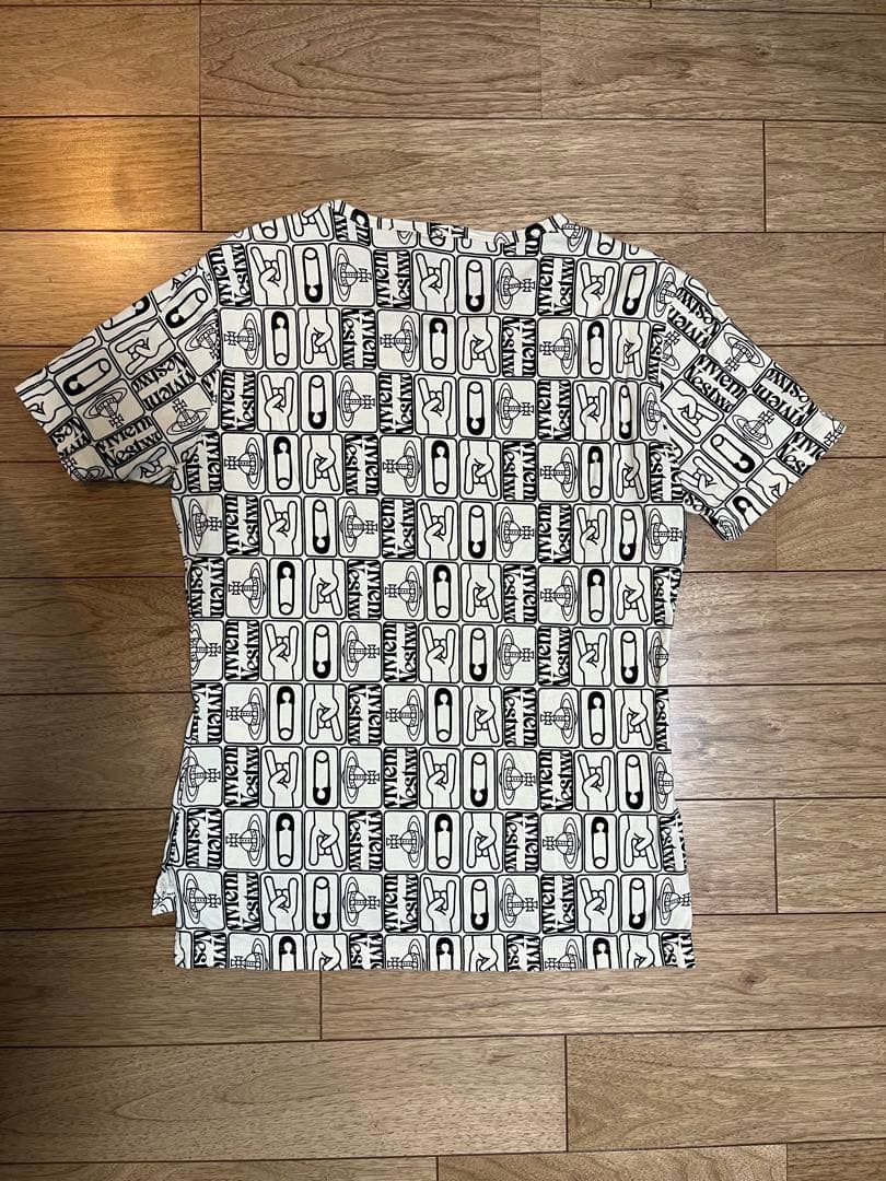 Vivienne Westwood Tシャツ メロイックサイン コルナ 44 Vivienne