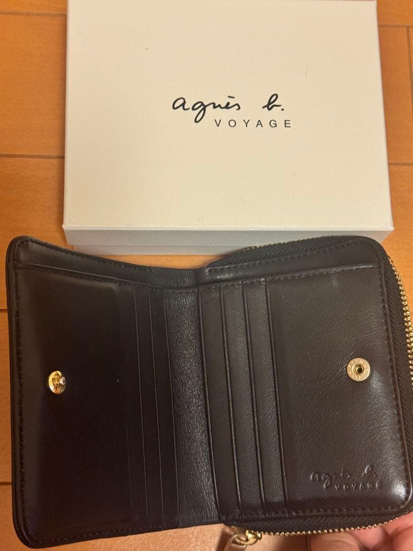 agnès b. VOYAGE 二つ折り財布