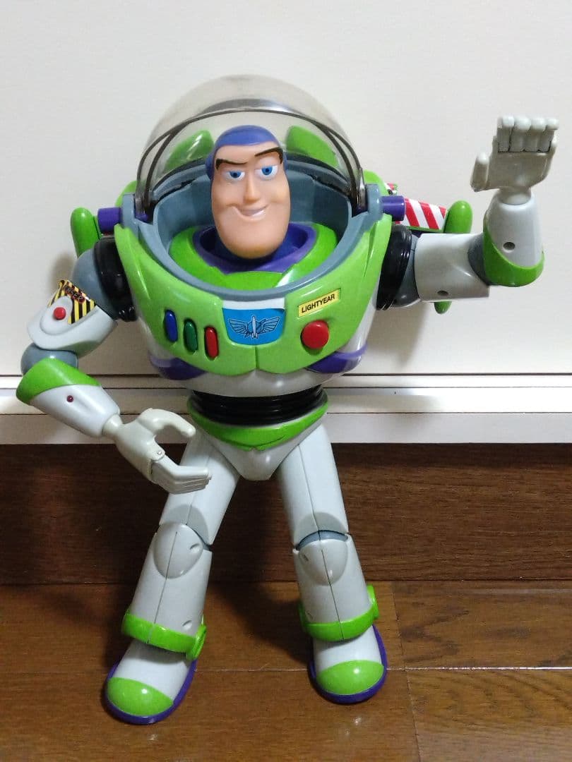 箱付き、初代バズライトイヤー！英語バージョン！清掃、電池交換済