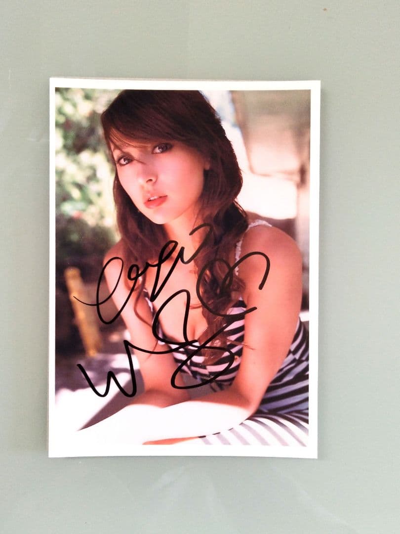 セール中…リア・ディゾン直筆サイン入り2Lサイズ写真…Leah Dizon…