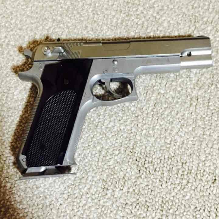 エアガン、電動サブマシンガン3点セット ケース付き バラ売り可 値下げしました！