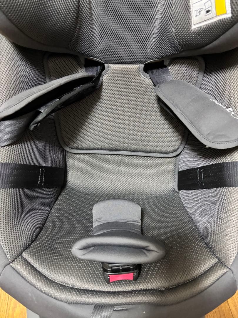 combi the s チャイルドシート ISOFIX