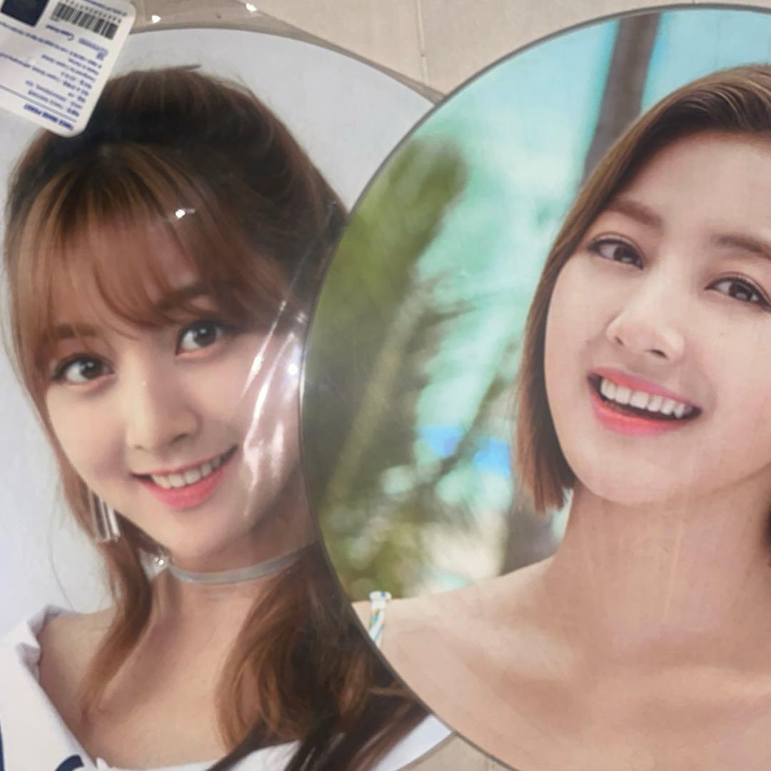 TWICE ジヒョ グッズ まとめ売り トレカ 缶バッジ ラブリー スローガン