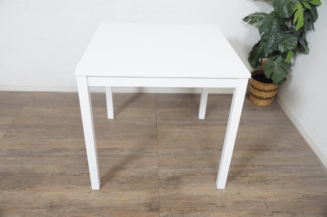 【新品・未使用】　ダイニングテーブル　75×75　ホワイト