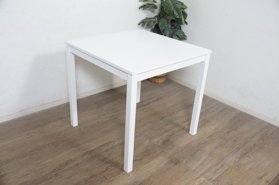 【新品・未使用】　ダイニングテーブル　75×75　ホワイト
