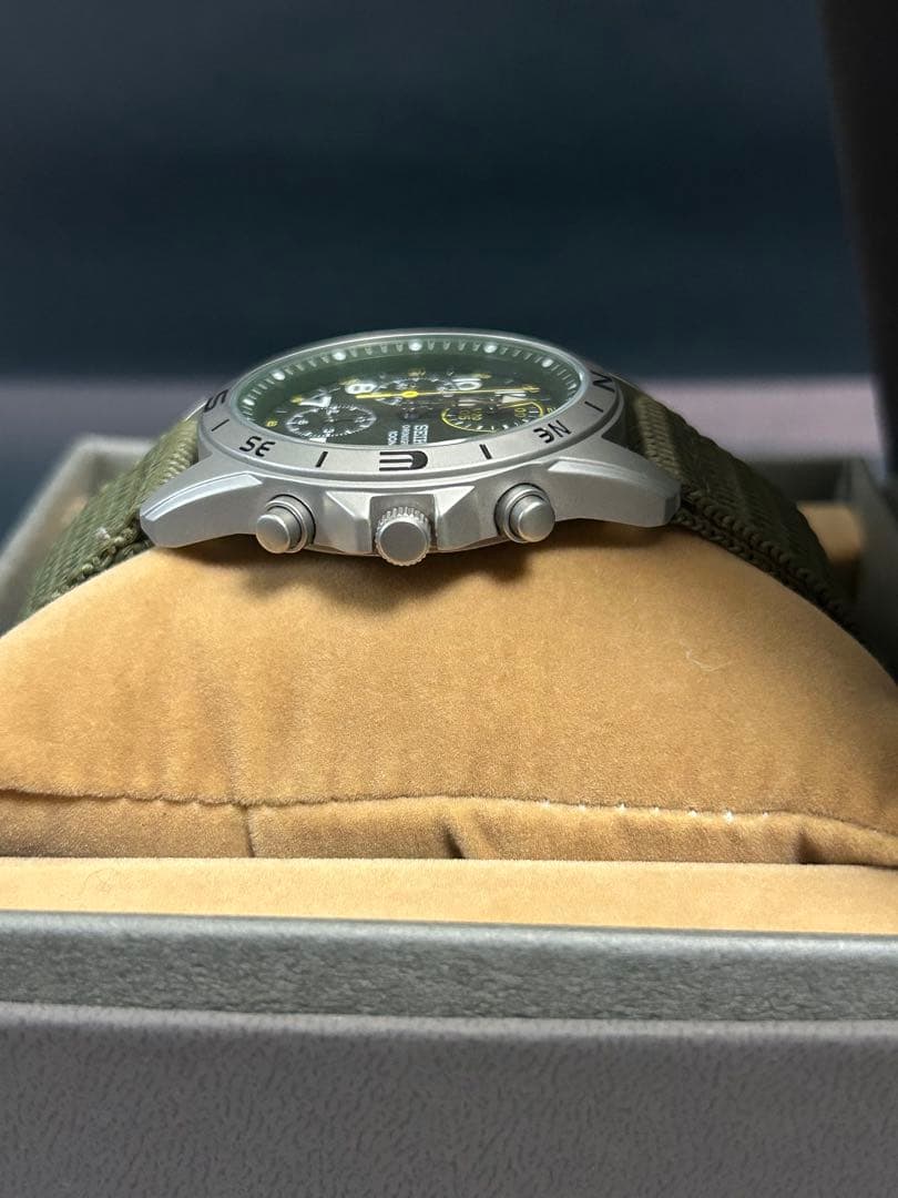 SEIKO セイコー クォーツ クロノグラフ SND377R