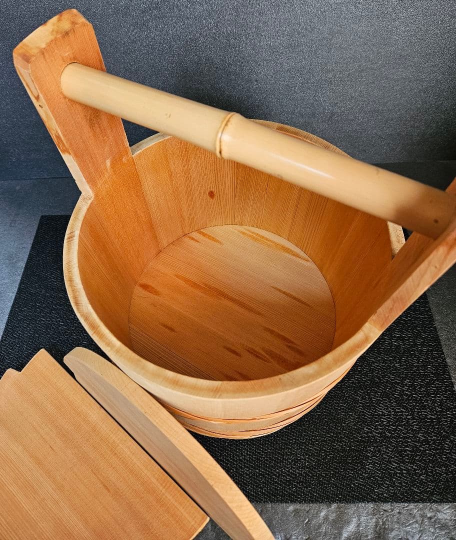 茶道具】水張桶 円二造 竹手付 通桶 水屋道具 露地道具 手桶 木製水指