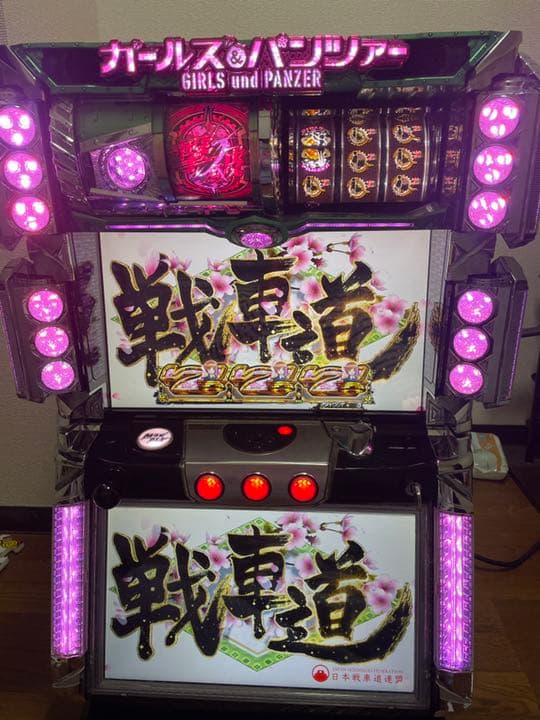 パチンコ実機 初代ガールズ&パンツァー セルのみ パチンコ実機 初代