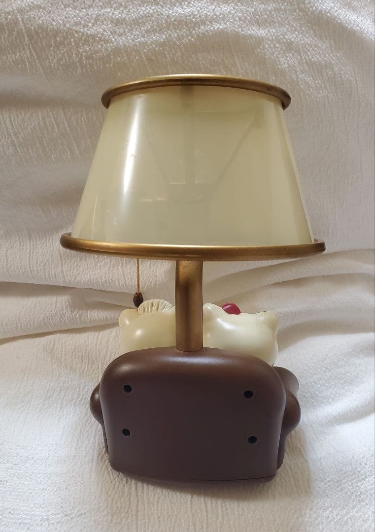 ハローキティ テーブルランプ ソファデザイン　値下げしました！