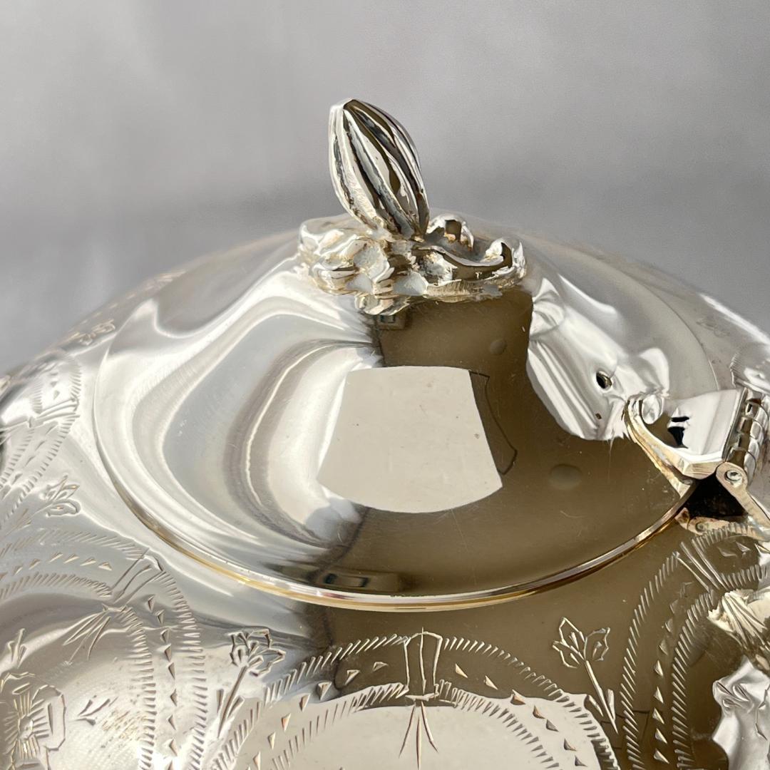 英国】 ビクトリアンのティーポット【シルバープレート】綺麗！！