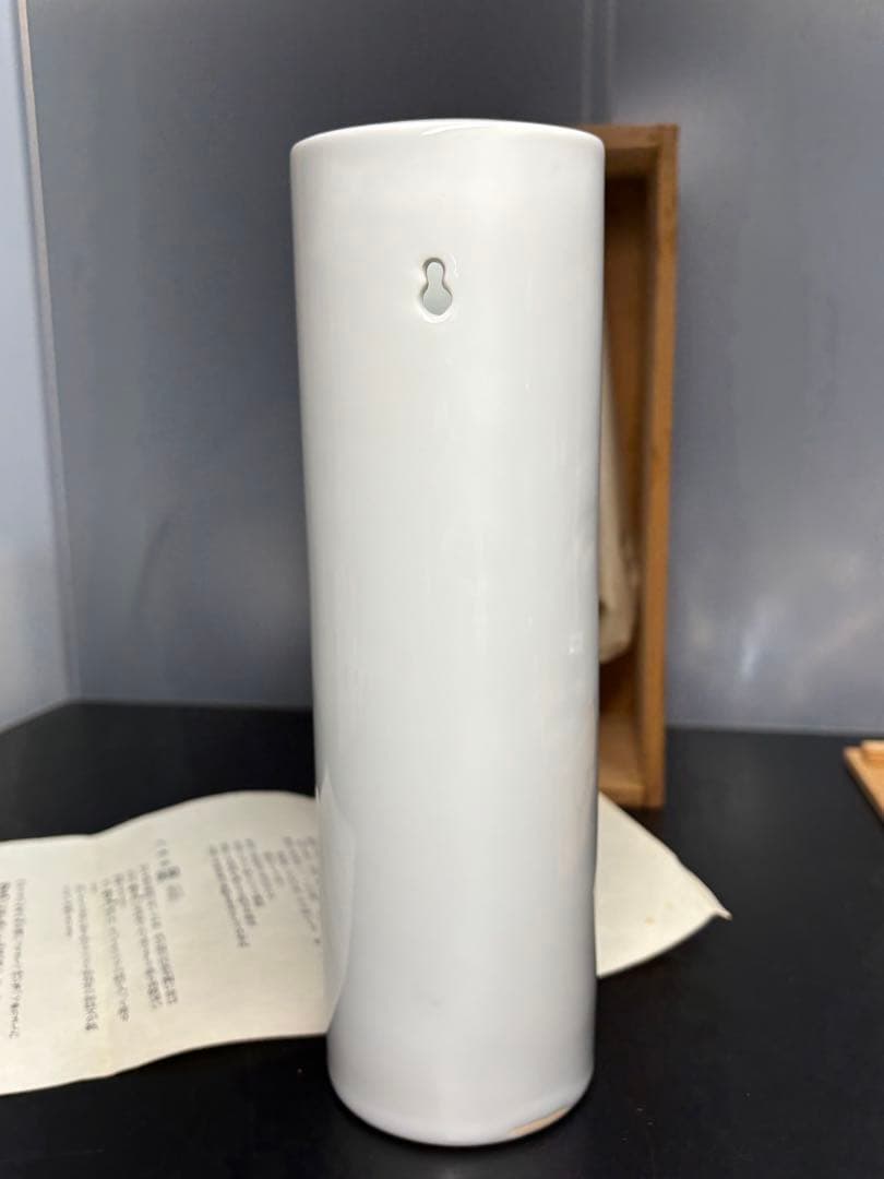 萩焼　柿右衛門写し 柿 小鳥 花瓶 筒形 染錦 美術品 陶器 共箱付き