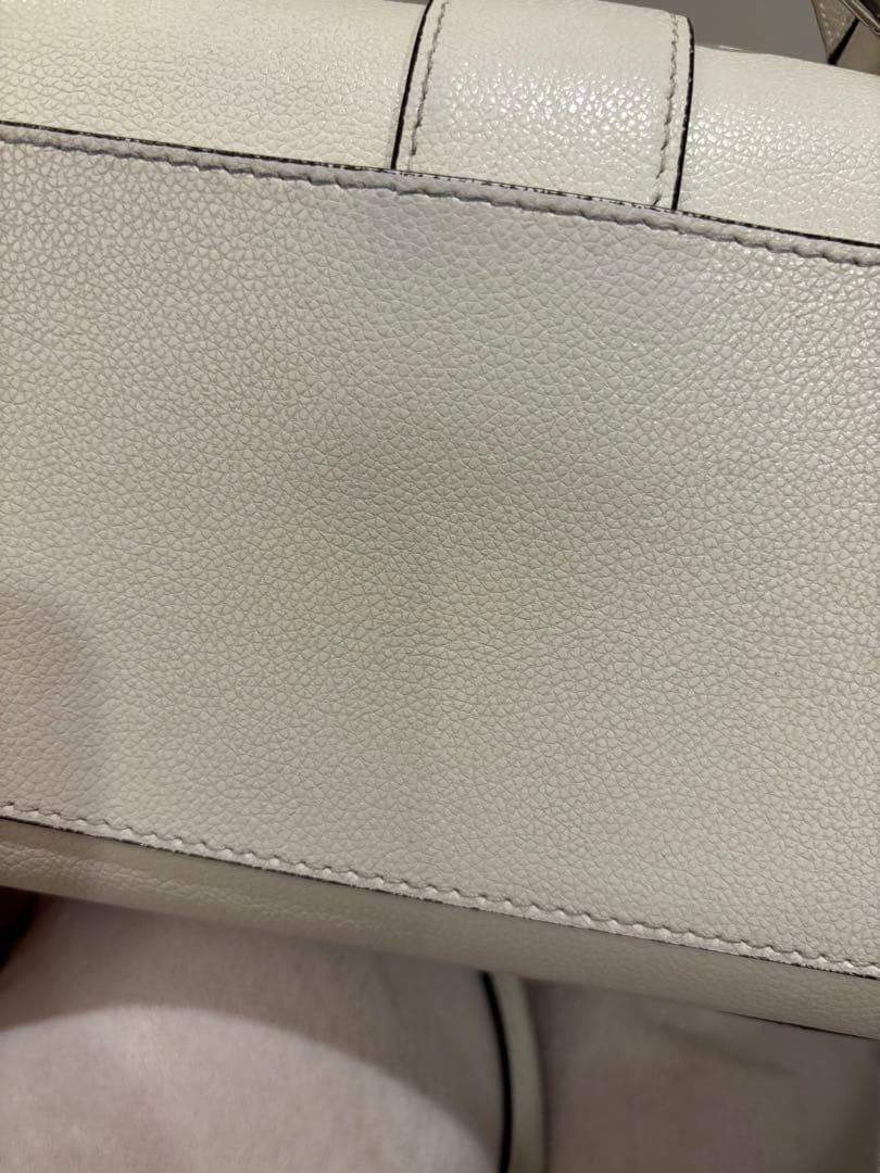 ジミーチュウ　ビジュー　マデリン　バッグ　ホワイト　白