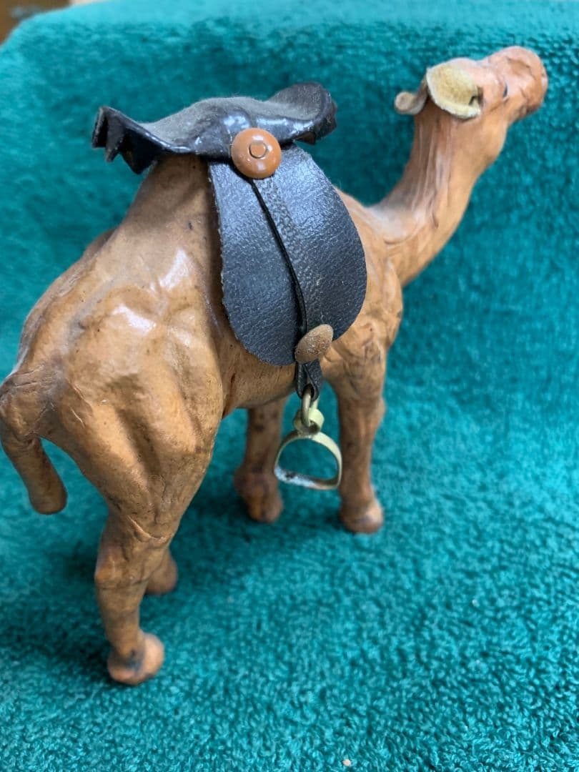 入手不可能 ラクダ皮で作ったラクダ人形 ハンドメイド 希少品 印刷物激レア