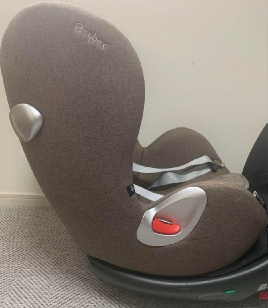 サイベックスシローナ　チャイルドシート 側面保護付き　ベージュ