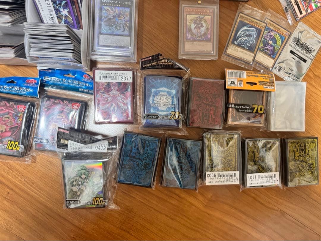 遊戯王　引退　まとめ売り　1000枚以上　9割以上光り物