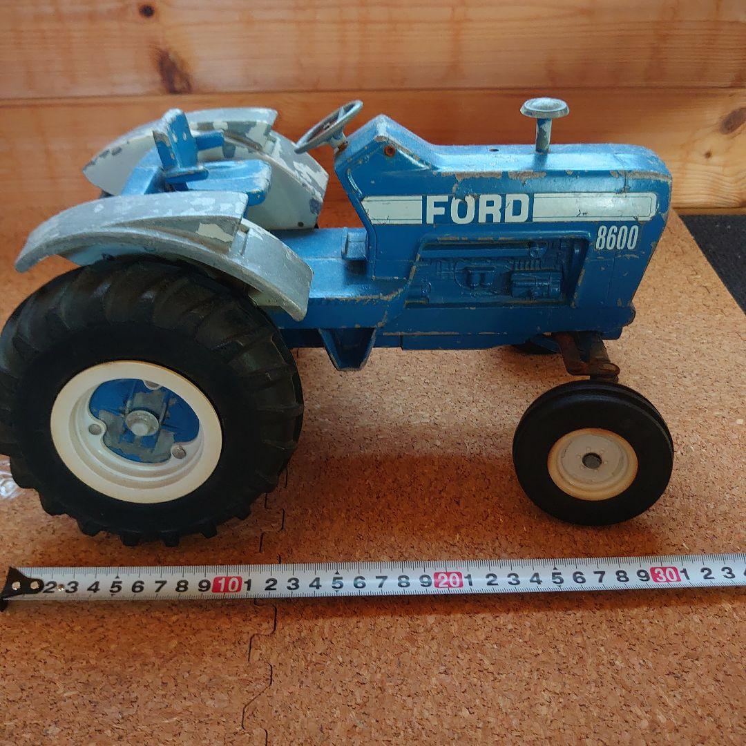 Ford 8600 Tractor トラクター ビンテージ