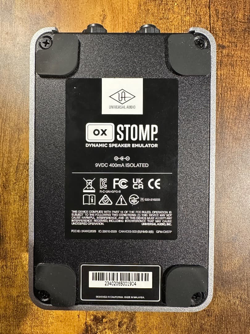 ギター UAFX OX Stomp. Dynamic Speaker Emulator