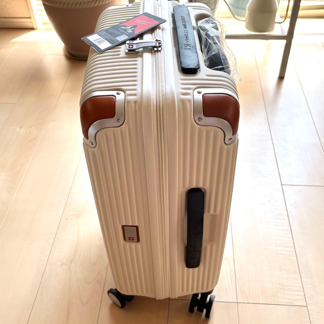 【新品】スイスミリタリー 38.5L スーツケース ホワイト 機内持ち込みサイズ