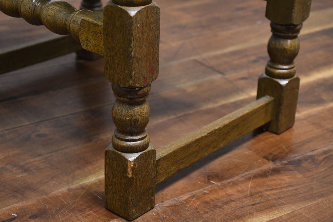 EBK31 アンティーク調 鋲打ち スツール オーストリッチ調型押し 腰掛け