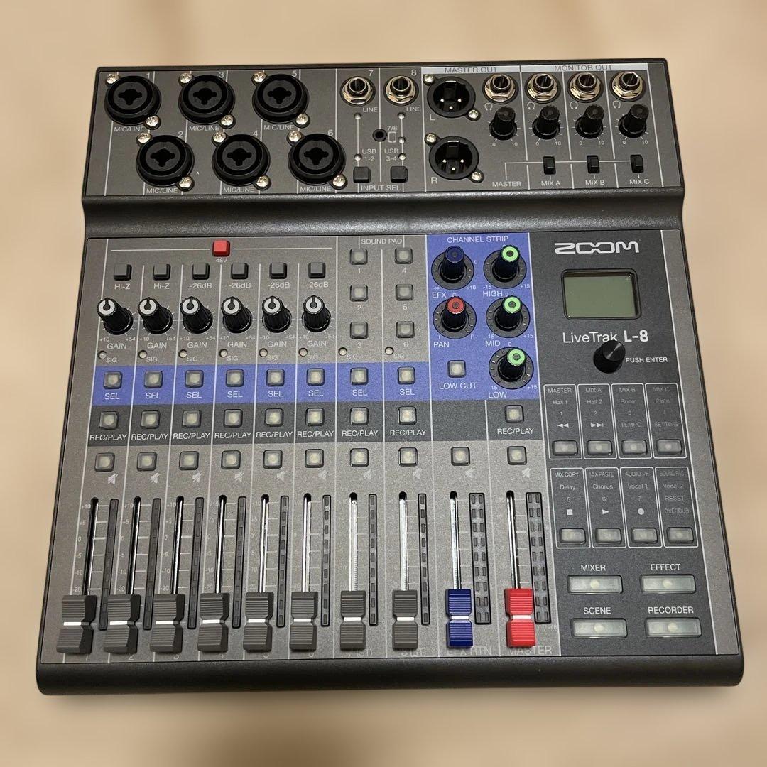 Zoom LiveTrak L-8 デジタルミキサー【純正ケース付き】