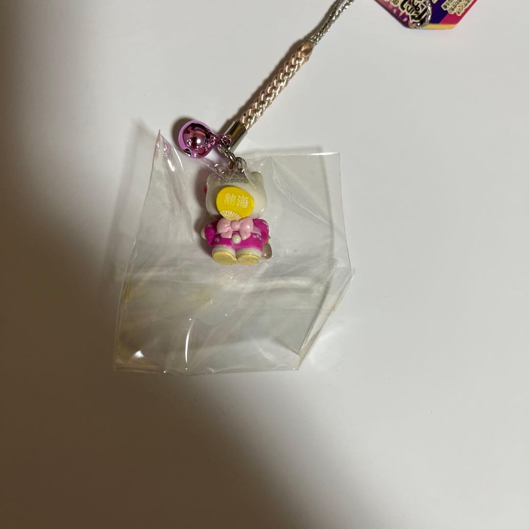 252 【熱海】ご当地キティ　ストラップ　浴衣