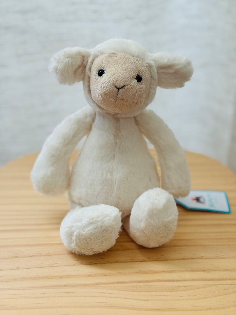 【新品】 ひつじのぬいぐるみ S