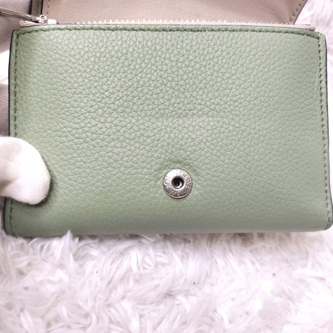 美品✨ロエべ　三つ折り財布　バーティカルウォレット　スモール　ローズマリー　タン