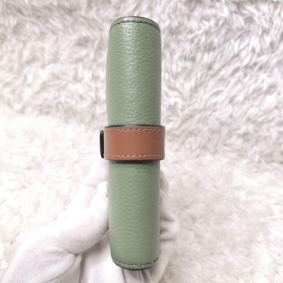 美品✨ロエべ　三つ折り財布　バーティカルウォレット　スモール　ローズマリー　タン