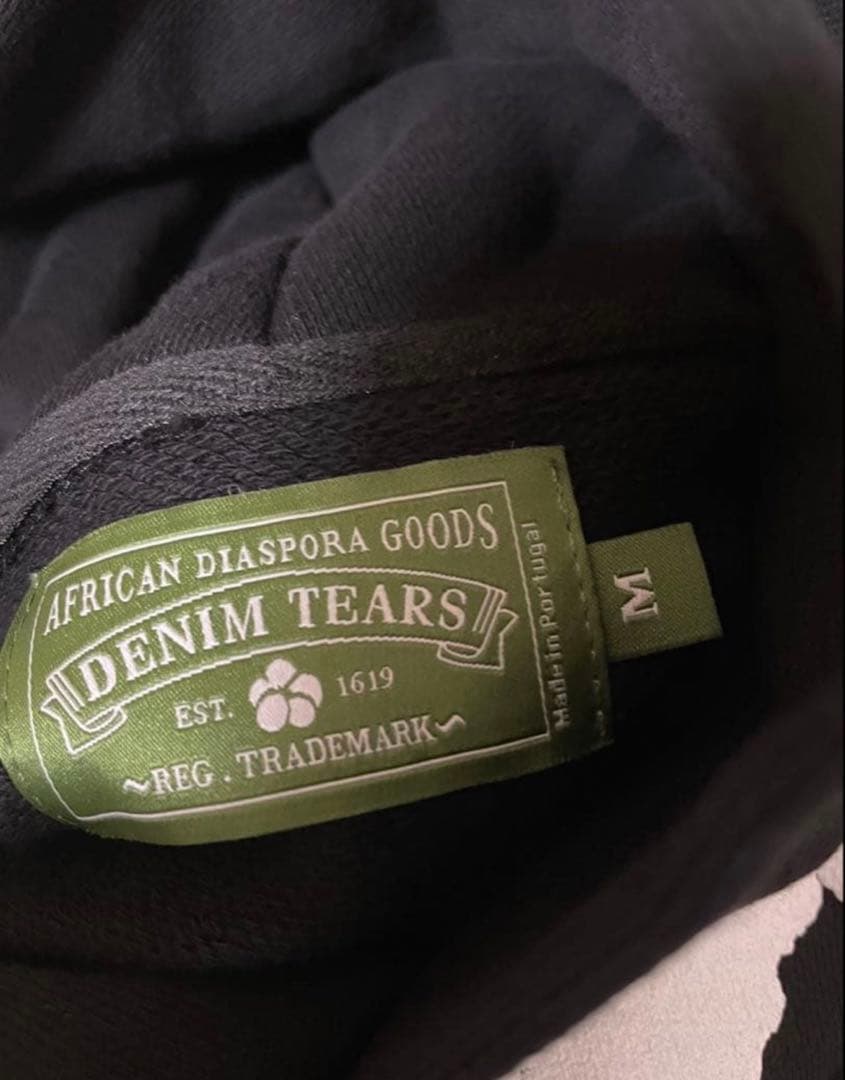 黒 花柄 フード付きパーカー