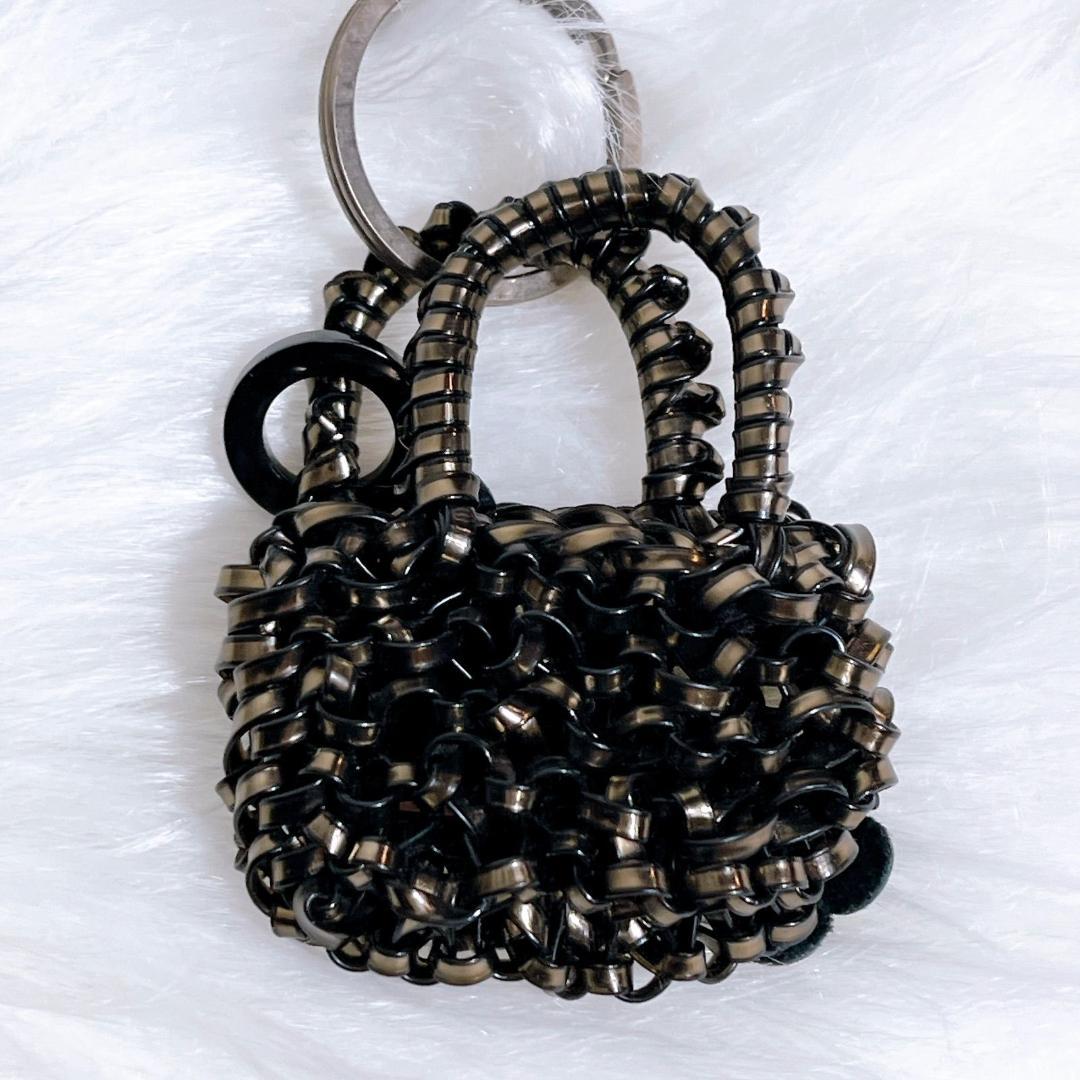 美品　アンテプリマ チャーム付き ワイヤーバッグ スクエア ブラック